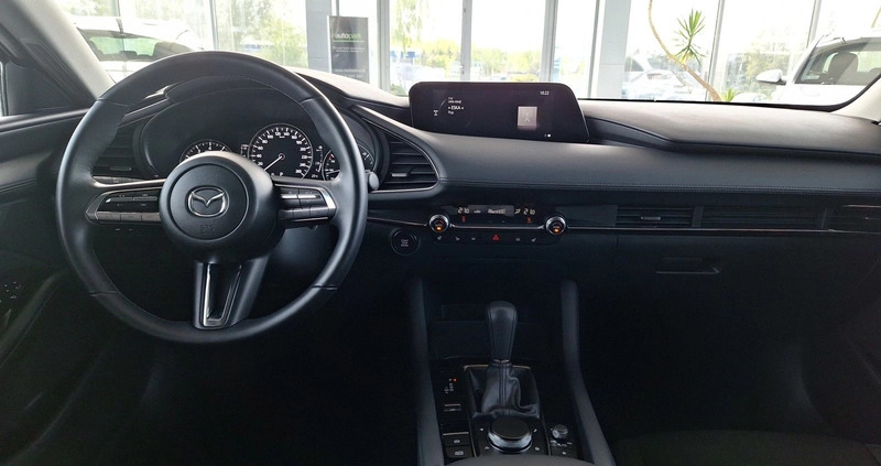 Mazda 3 cena 114900 przebieg: 29660, rok produkcji 2022 z Brzostek małe 781